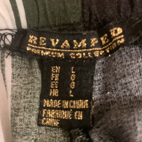 Revamped Striped Rayon Shorts - Picture 4 of 6